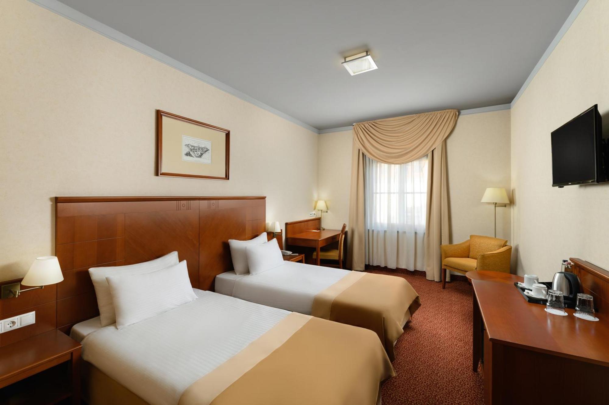 Mercure Szekesfehervar Magyar Kiraly Exterior foto