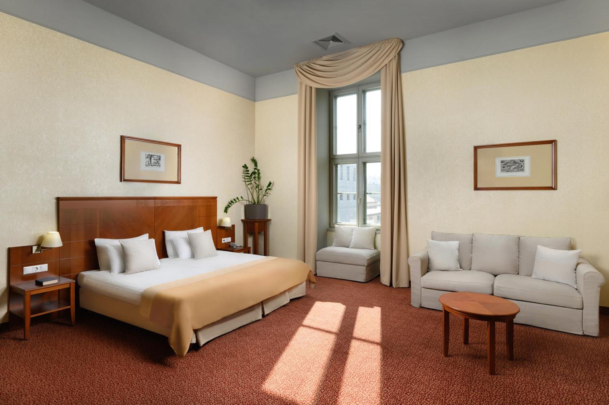 Mercure Szekesfehervar Magyar Kiraly Exterior foto