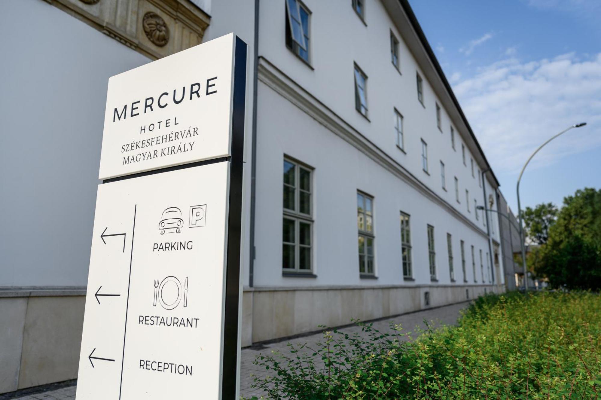 Mercure Szekesfehervar Magyar Kiraly Exterior foto