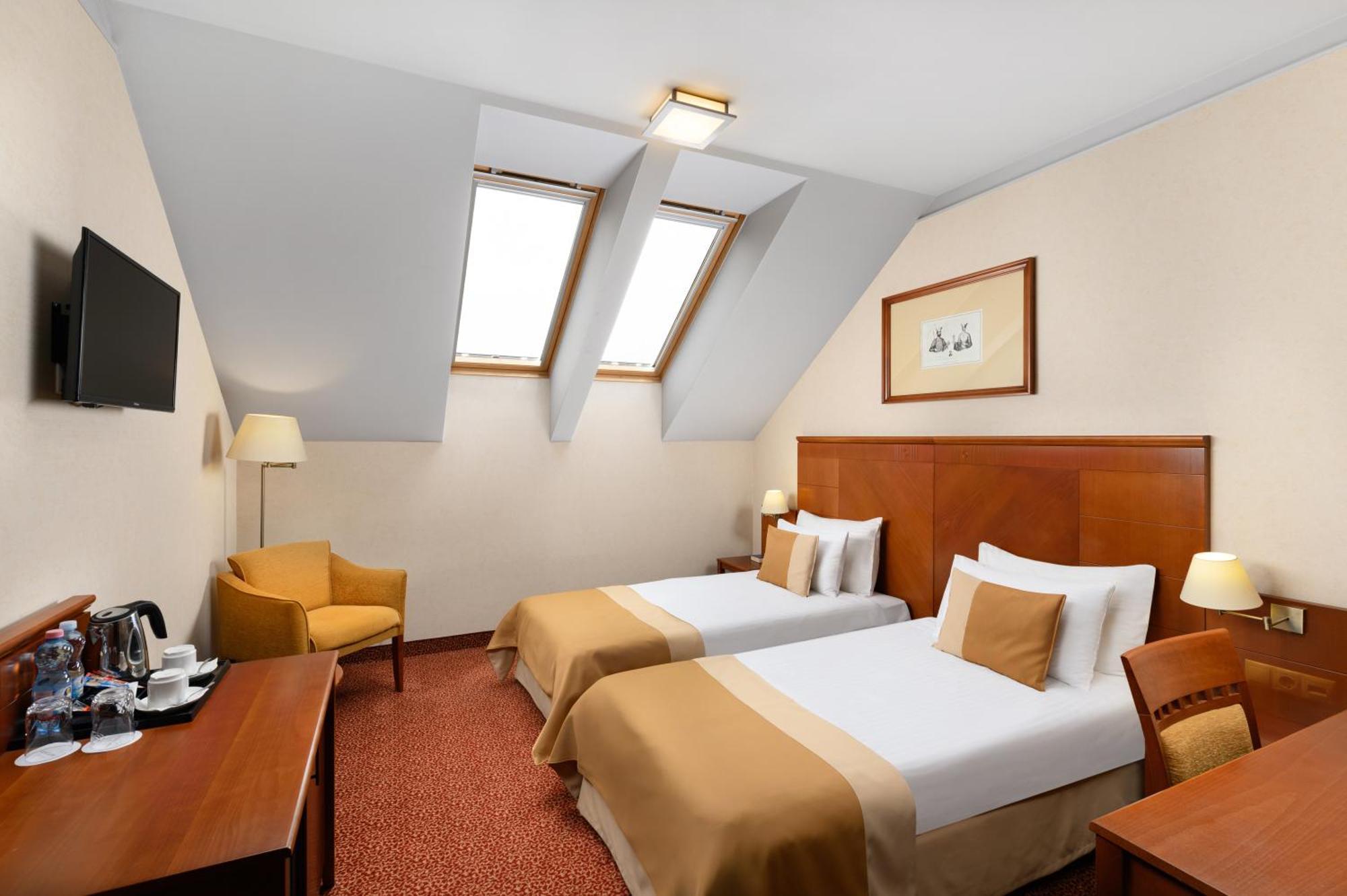 Mercure Szekesfehervar Magyar Kiraly Exterior foto