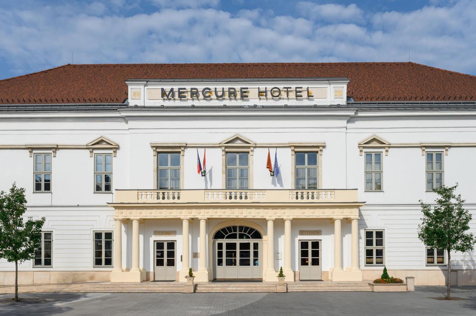 Mercure Szekesfehervar Magyar Kiraly Exterior foto